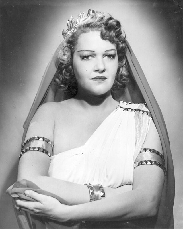 Suzy in Aida.jpg